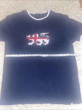 STITCHED CREST T SHIRT MEN SZ M Top Quality Fabric  ( next)  GUC